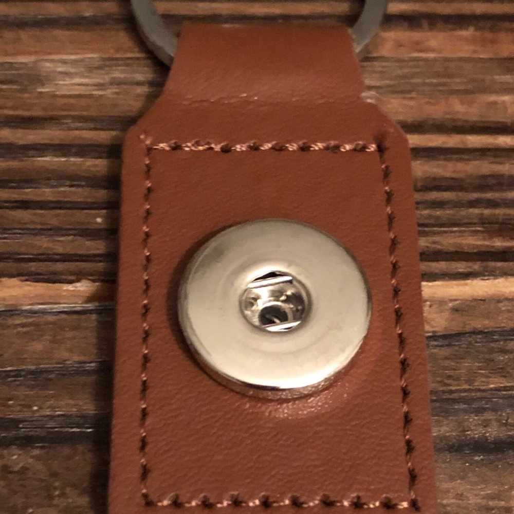 Interchangeable Brown Leather Snap Keychain 18mm